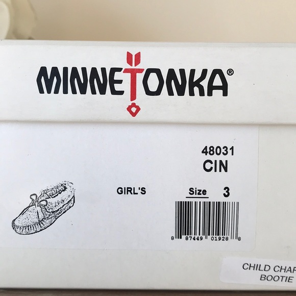Minnetonka Slippers - Picture 6 of 6
